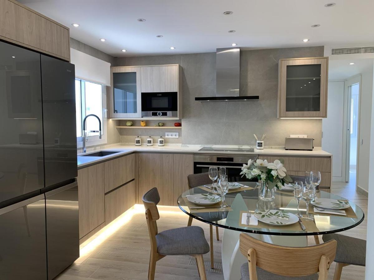 Sitges Spaces Oasis Suites- 4 Bedroom, 4 Ensuite Bathrooms, Terrace, Pool, Sitges Centre Exterior foto