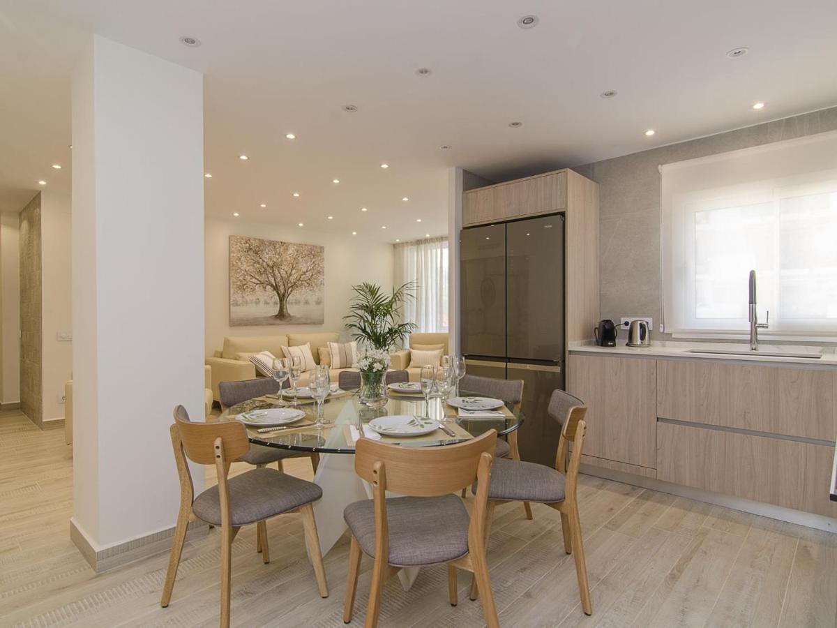 Sitges Spaces Oasis Suites- 4 Bedroom, 4 Ensuite Bathrooms, Terrace, Pool, Sitges Centre Exterior foto